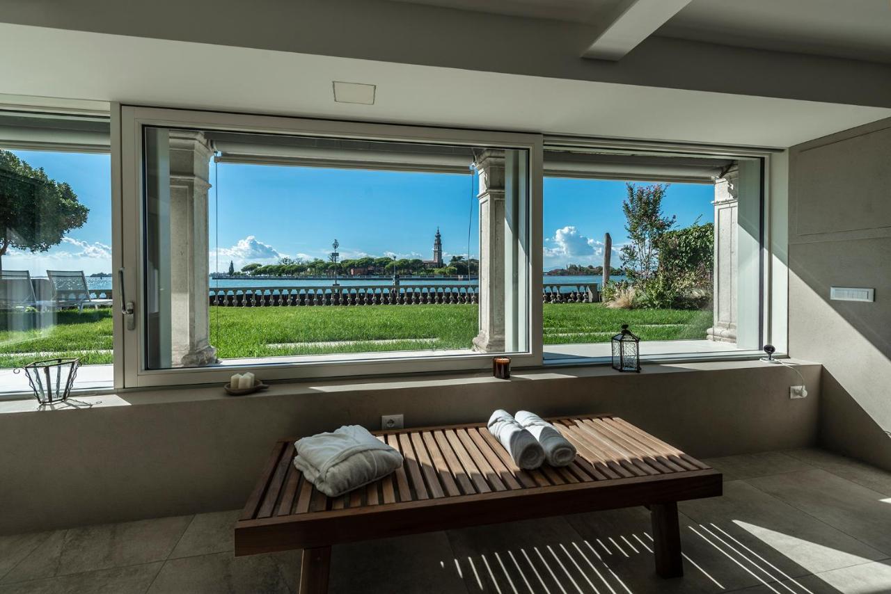 Ca' Delle Contesse - Villa On Lagoon With Private Dock And Spectacular View Lido di Venezia Bagian luar foto