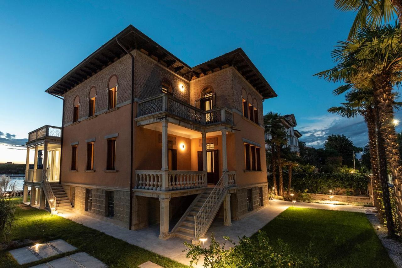 Ca' Delle Contesse - Villa On Lagoon With Private Dock And Spectacular View Lido di Venezia Bagian luar foto